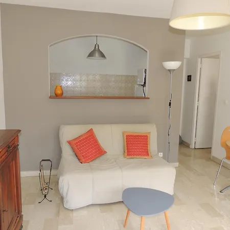 T2 Centre-ville, Proche Apartment *